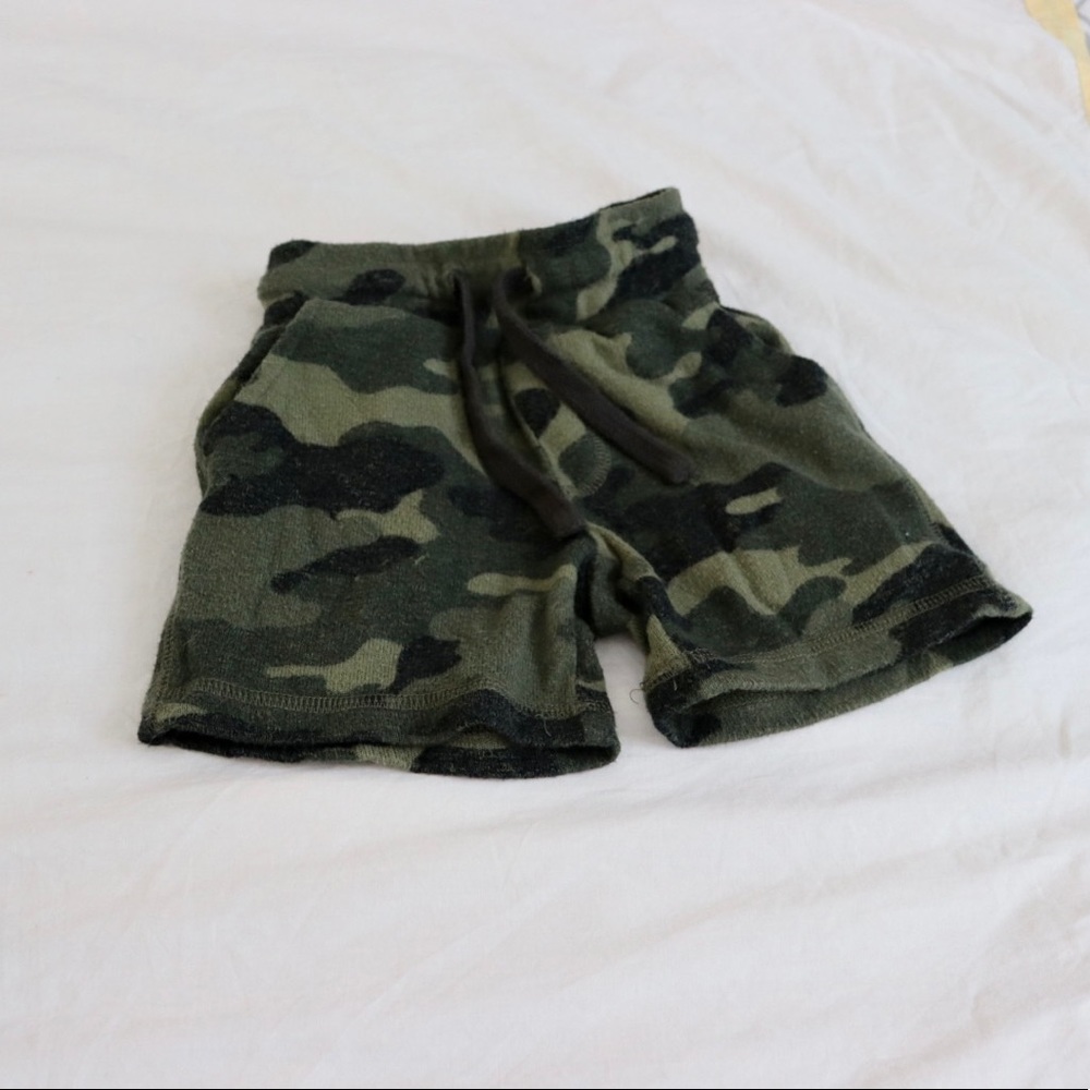 RUMI RYDER CAMO SHORTS